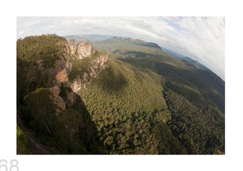 The Three Sisters, Blue Mountains, New South Wales.